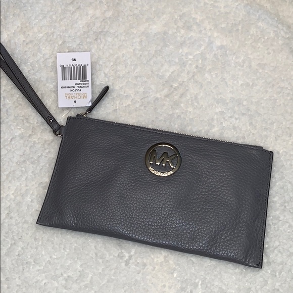 NWT Michael Kors Heather Gray Leather Wristlet - Picture 1 of 7
